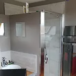 Maison Spacieuse Avec Piscine Chauffee