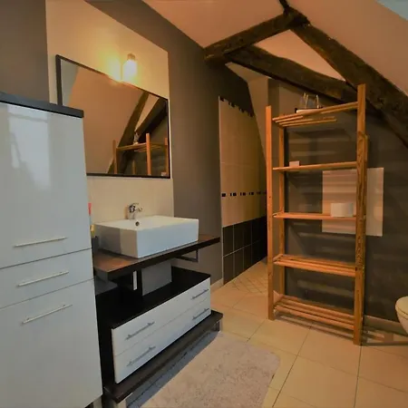 Maison Spacieuse Avec Piscine Chauffee