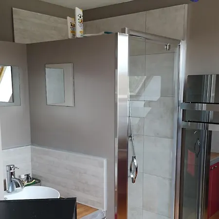 Maison Spacieuse Avec Piscine Chauffee