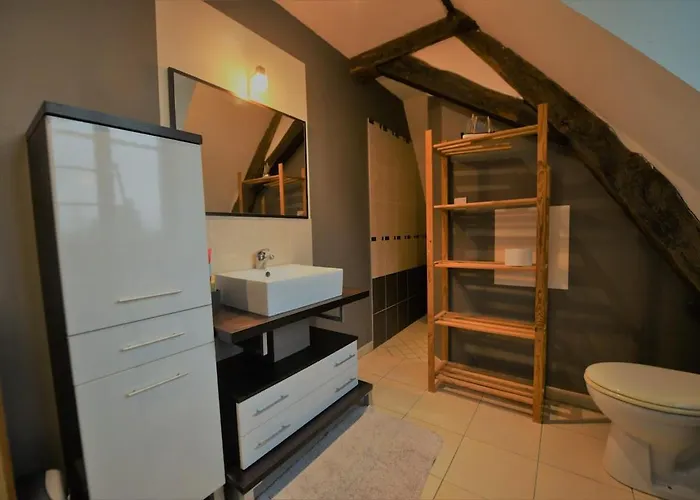 Maison Spacieuse Avec Piscine Chauffee