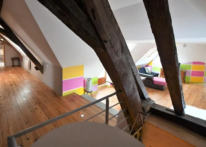 Maison Spacieuse Avec Piscine Chauffee Souille