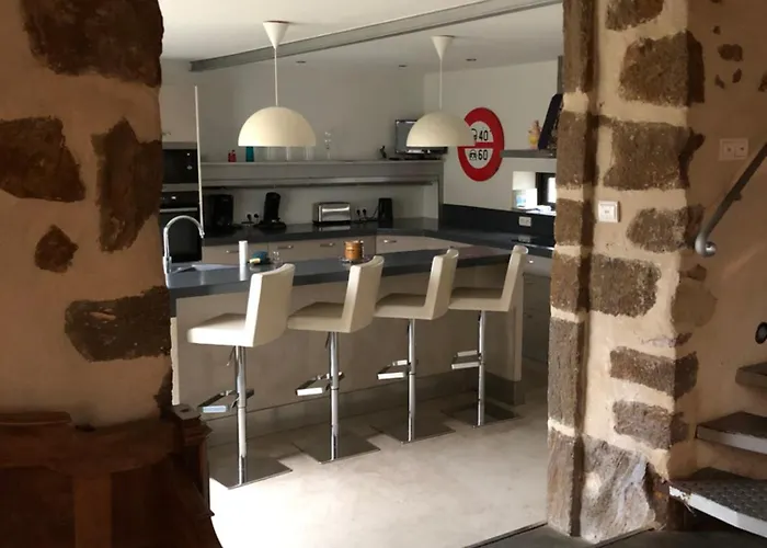 빌라 Maison Spacieuse Avec Piscine Chauffee